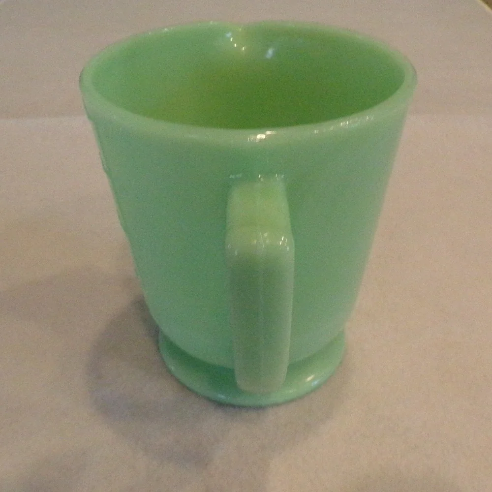 Green Jadeite Glass Measuring Cup 32oz